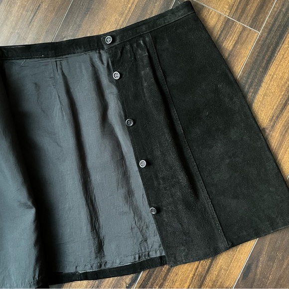 J.Crew Black Suede Mini Skirt - Size 8 - Picture 5 of 11